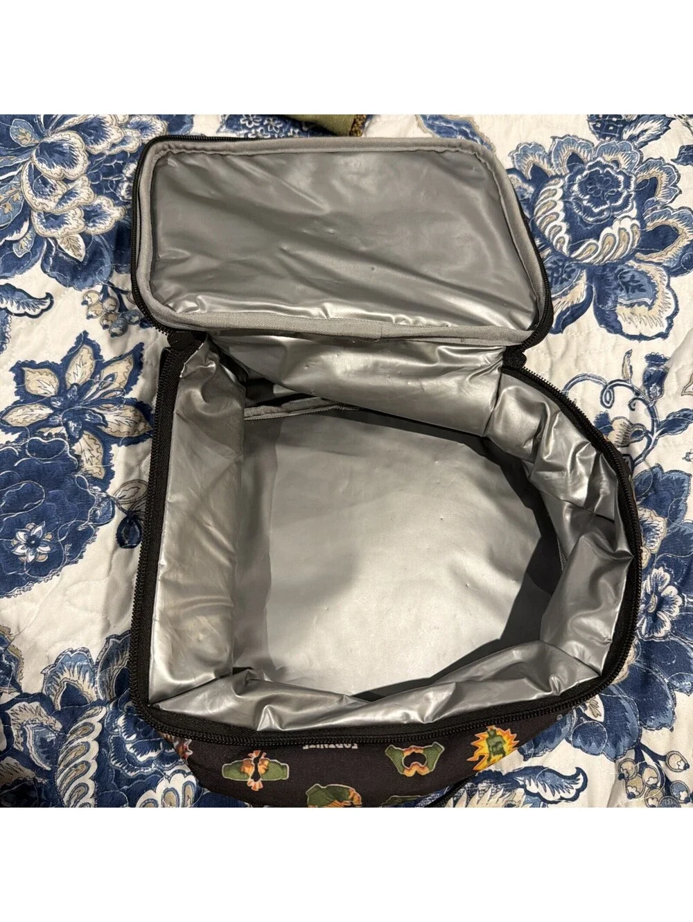 Fortnite Insulated Zipper Lunch Bag with Handle Black